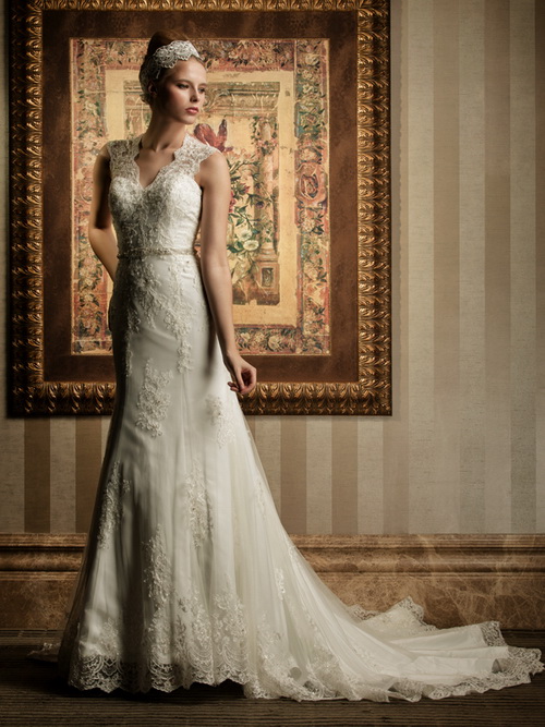 vintage-v-neck-wedding-dress-lace-2013